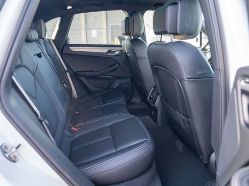 New 2026 Porsche Macan AWD/4WD image 25