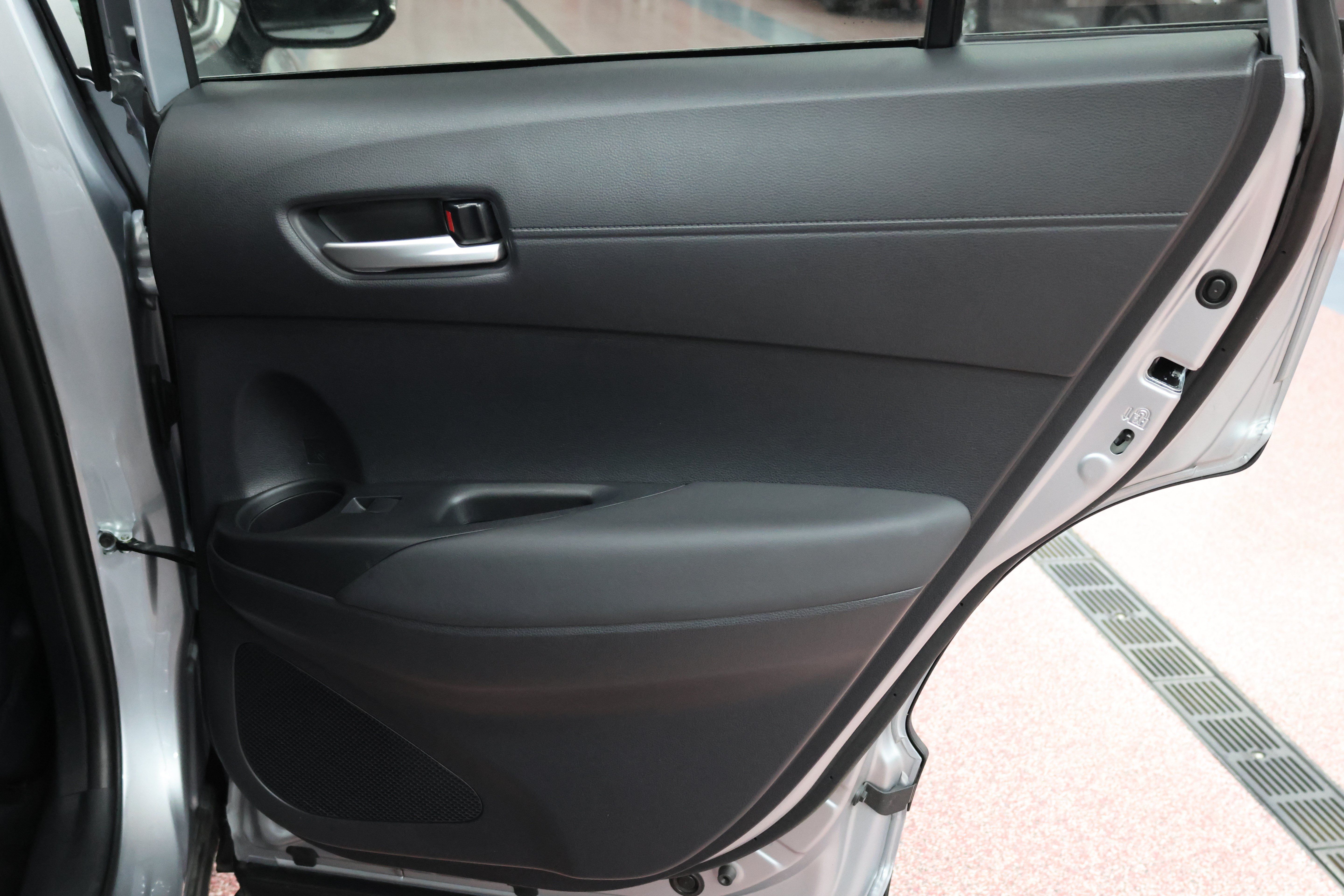 Certified 2026 Toyota Corolla Cross XLE FWD image 17