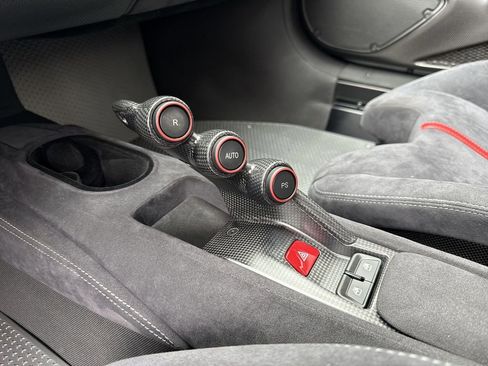 Used 2019 Ferrari 488 Pista Coupe RWD image 19
