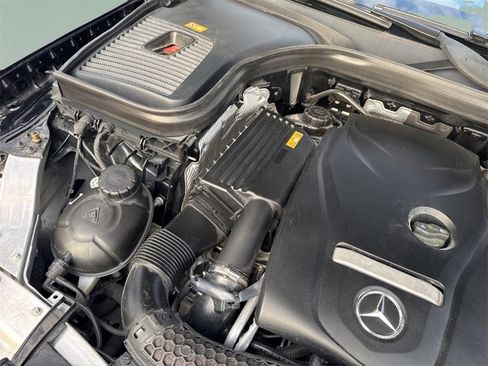 Used 2016 Mercedes-Benz GLC 300 image 32