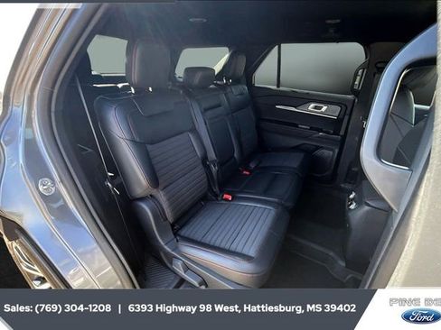 New 2025 Ford Explorer ST-Line w/ Premium Package image 10