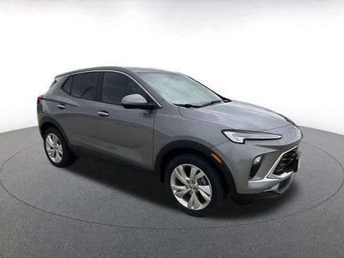Used 2025 Buick Encore GX Preferred FWD image 2