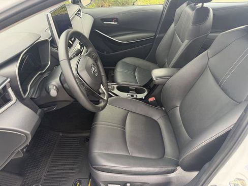 Certified 2025 Toyota Corolla XLE image 20