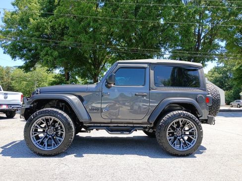 Used 2023 Jeep Wrangler Sport AWD/4WD image 1