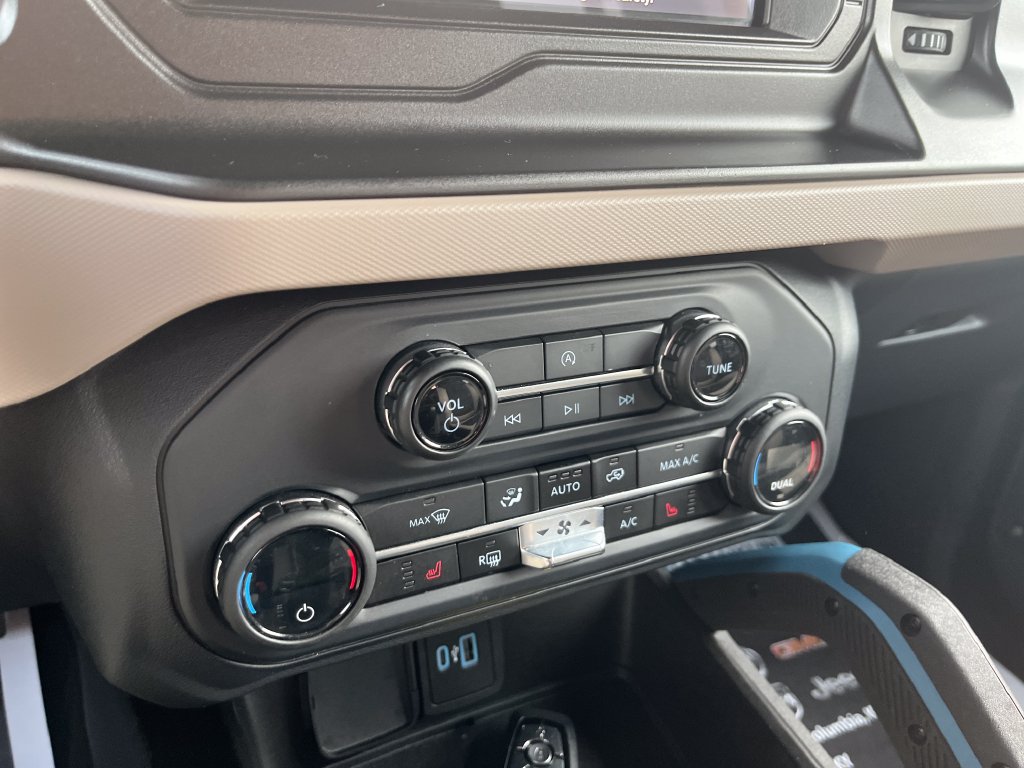 Used 2023 Ford Bronco Wildtrak AWD/4WD image 20