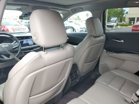 Certified 2023 Cadillac XT4 Premium Luxury image 15