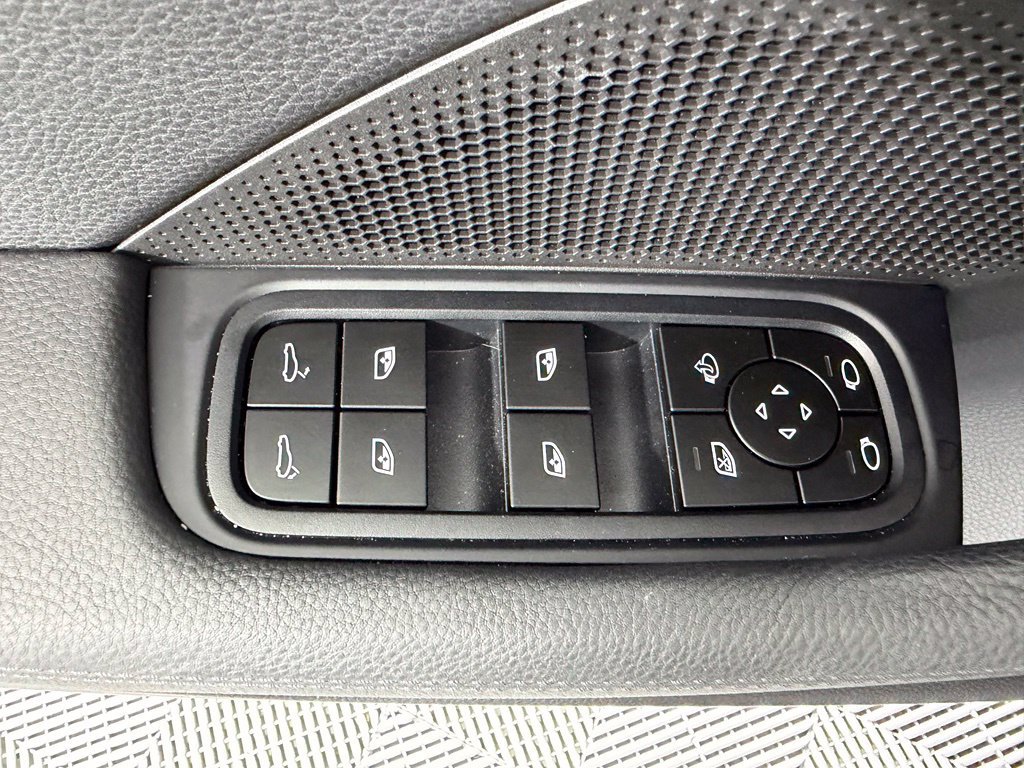Certified 2026 Porsche Panamera RWD image 18