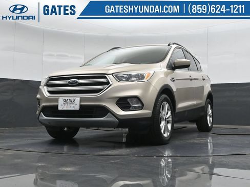 Used 2018 Ford Escape SE AWD/4WD image 39