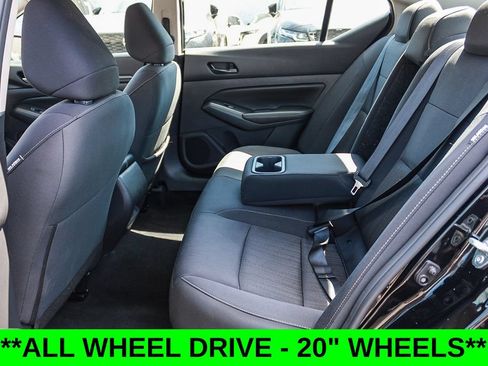 Used 2025 Nissan Altima 2.5 SV AWD/4WD image 18