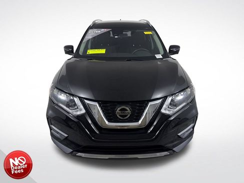 Used 2019 Nissan Rogue SV w/ Premium Package FWD image 9