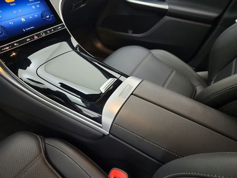 Certified 2026 Mercedes-Benz GLC 300 image 11