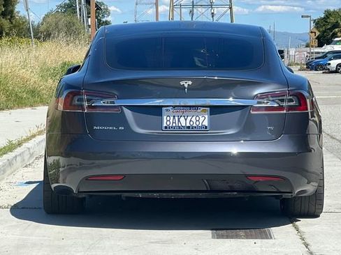 Used 2017 Tesla Model S 75 RWD image 5