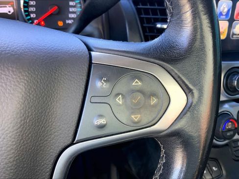 Used 2019 Chevrolet Suburban LT AWD/4WD image 24