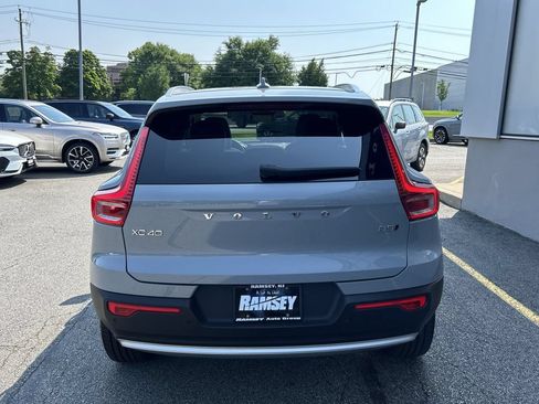 Certified 2025 Volvo XC40 B5 Plus AWD/4WD image 26
