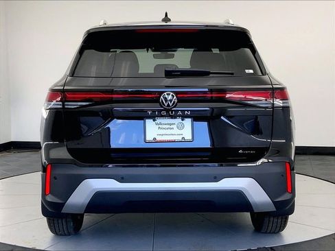 New 2026 Volkswagen Tiguan S AWD/4WD image 14