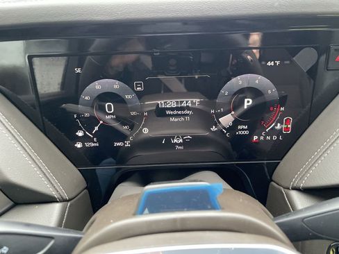 New 2026 GMC Yukon XL Elevation w/ Elevation Premium Package image 11