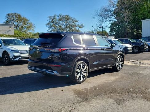New 2026 Mitsubishi Outlander SE AWD/4WD image 6