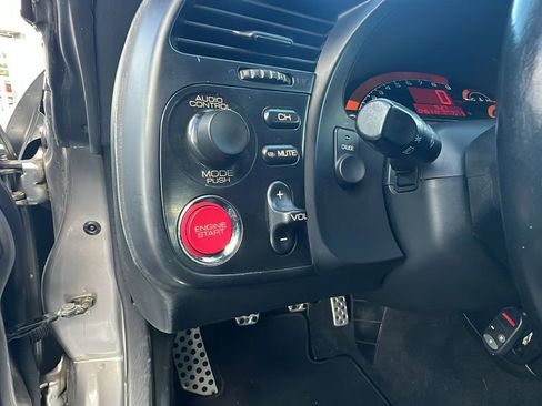 Used 2005 Honda S2000 image 24