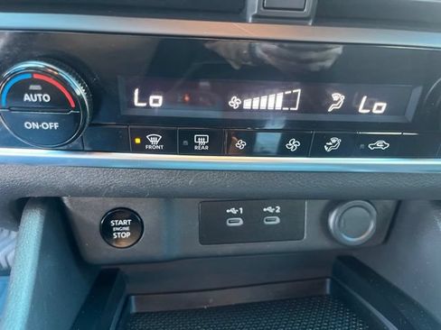 Used 2024 Nissan Rogue SV FWD image 17