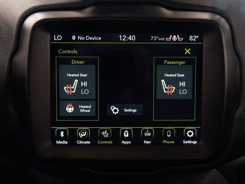 Used 2021 Jeep Renegade Trailhawk w/ Sun & Sound Group AWD/4WD image 14