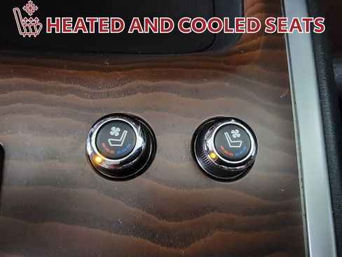 Used 2019 Nissan Pathfinder Platinum w/ Cargo Package image 26