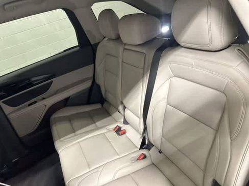 Used 2025 Lincoln Nautilus Premier AWD/4WD image 14