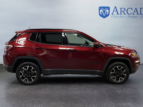 Used 2020 Jeep Compass Sport image 6