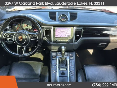 Used 2017 Porsche Macan S image 28