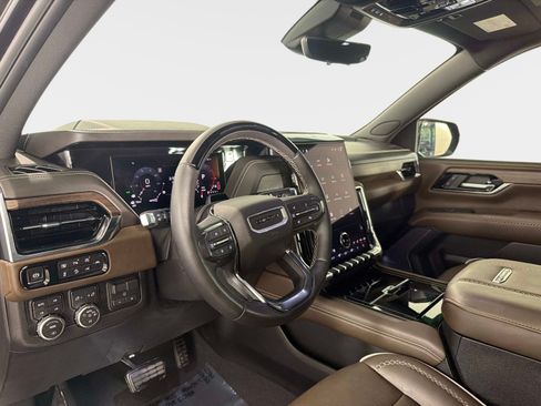 Used 2026 GMC Yukon Denali Ultimate AWD/4WD image 42