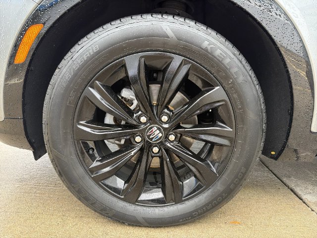 Used 2024 Buick Envista Sport Touring w/ Convenience I Package FWD image 19