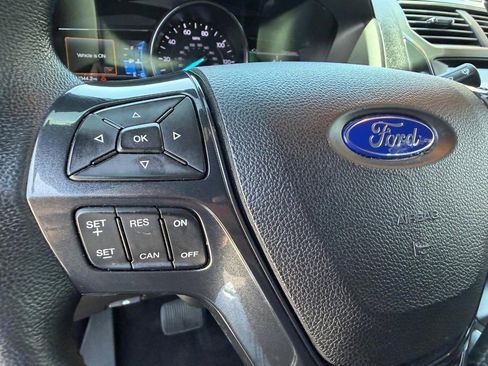 Used 2019 Ford Explorer XLT w/ Equipment Group 201A AWD/4WD image 35