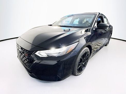 New 2025 Nissan Sentra SR w/ Midnight Edition image 1