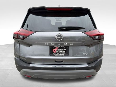 Used 2023 Nissan Rogue SV FWD image 6