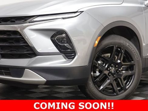 Used 2023 Chevrolet Blazer LT w/ Convenience Package image 3