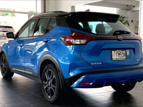 Used 2024 Nissan Kicks SR w/ SR Premium Package FWD image 5