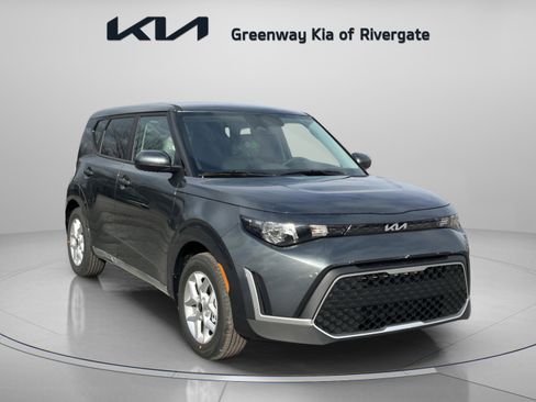 New 2025 Kia Soul LX image 1
