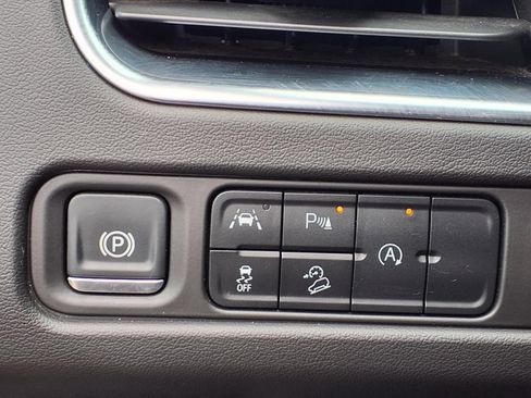 Used 2024 Chevrolet Suburban Premier AWD/4WD image 11