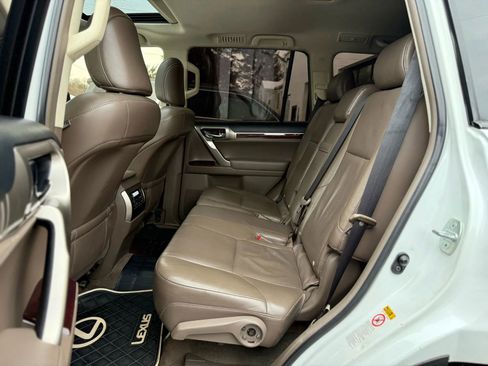 Used 2016 Lexus GX 460 image 27