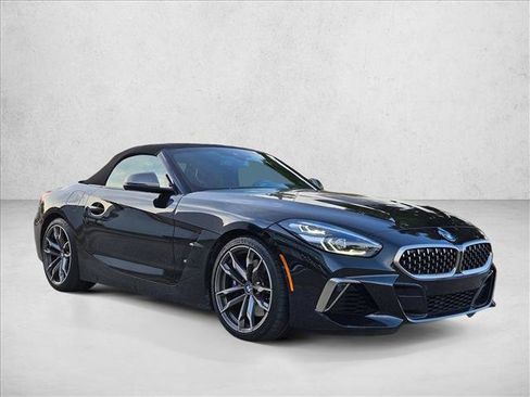 Used 2020 BMW Z4 M40i w/ Executive Package image 3