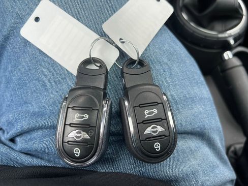 Used 2016 MINI Cooper S image 23