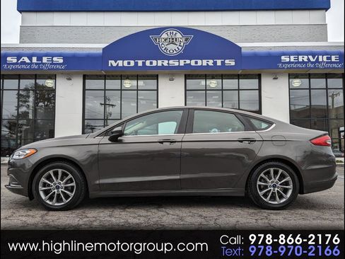 Used 2017 Ford Fusion S FWD image 1