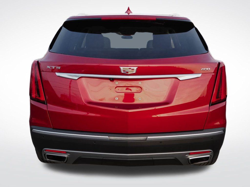Certified 2025 Cadillac XT5 Premium Luxury FWD image 6