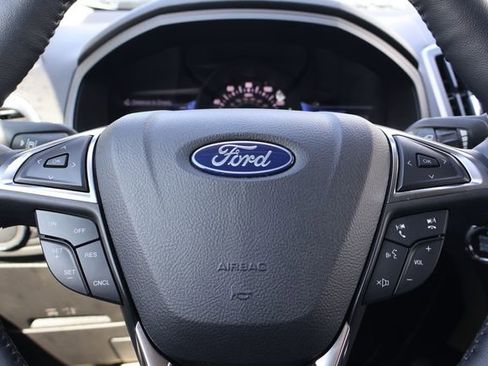 Used 2024 Ford Edge SEL w/ Convenience Package AWD/4WD image 19