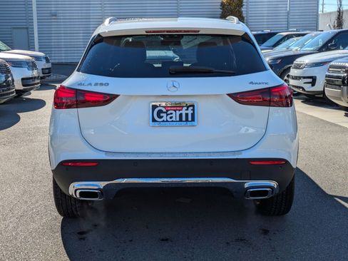 New 2025 Mercedes-Benz GLA 250 4MATIC image 4