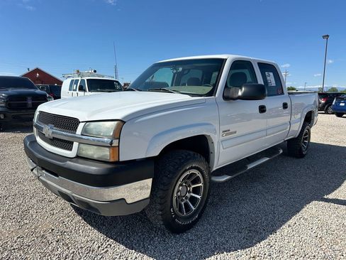 Used 2003 Chevrolet Silverado 2500 LS w/ Skid Plate Package AWD/4WD image 5