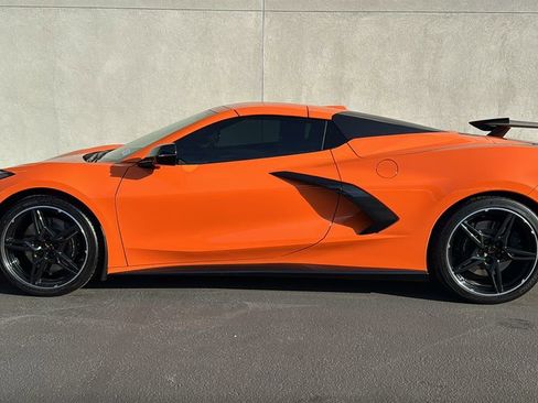 Used 2022 Chevrolet Corvette Stingray Premium Conv w/ Z51 Performance Package image 5