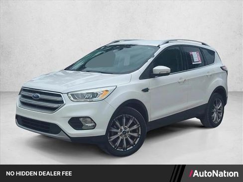 Used 2017 Ford Escape Titanium FWD image 1