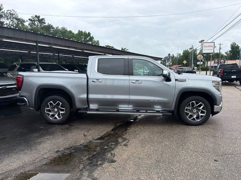 Used 2024 GMC Sierra 1500 SLT w/ SLT Premium Package AWD/4WD image 5