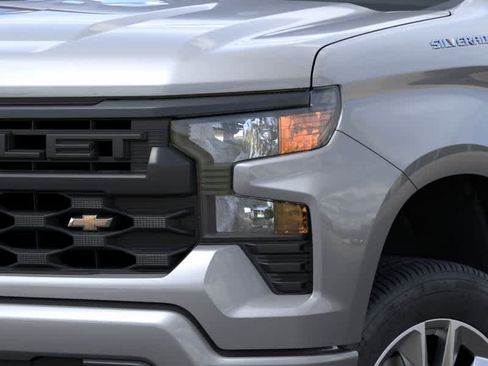 New 2026 Chevrolet Silverado 1500 Custom AWD/4WD image 10
