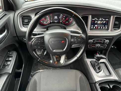 Used 2022 Dodge Charger SXT w/ Blacktop Package image 14